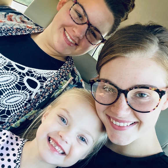 Meet your Posher, Sara - Picture 12 of 16